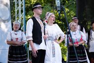 Fígle, žarty, huncútstva a prekáračky: program folklórnych skupín hornej Nitry - FSk Lieska z Liešťan ©Samuel Kunik