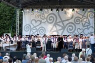 Fígle, žarty, huncútstva a prekáračky: program folklórnych skupín hornej Nitry ©Samuel Kunik
