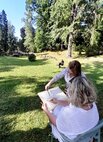 Učíme sa umeniu 2025: Plenér v zámockom parku v Bojniciach - lektorka Andrea Blaho Zerola (23. 6.)