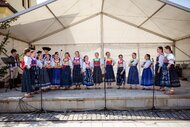 Sousedské pozdravy „Poďte deti medzi nás“ - DFS Malá Lubená, Poluvsie (24. 5. 2026) ©Radovan Chvíla, Jana Gálová, Romana Habartová