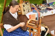 Sprievodné podujatie: Remeselný jarmok – Zuzana Babničová Kytková – výrobky z vlny ©Petra Obonova
