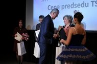 Cena predsedu TSK za osobitný prínos k rozvoju kultúry hornej Nitry - Amália Lomnická, Peter Dolinaj, Ľudmila Húsková ©Vladimír Štrbík www.codnes.sk