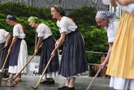 Stretnutie – doma a vo svete - program folklórnych skupín hornej Nitry-Bazalička