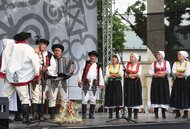 Stretnutie – doma a vo svete - program folklórnych skupín hornej Nitry-Novejsanka